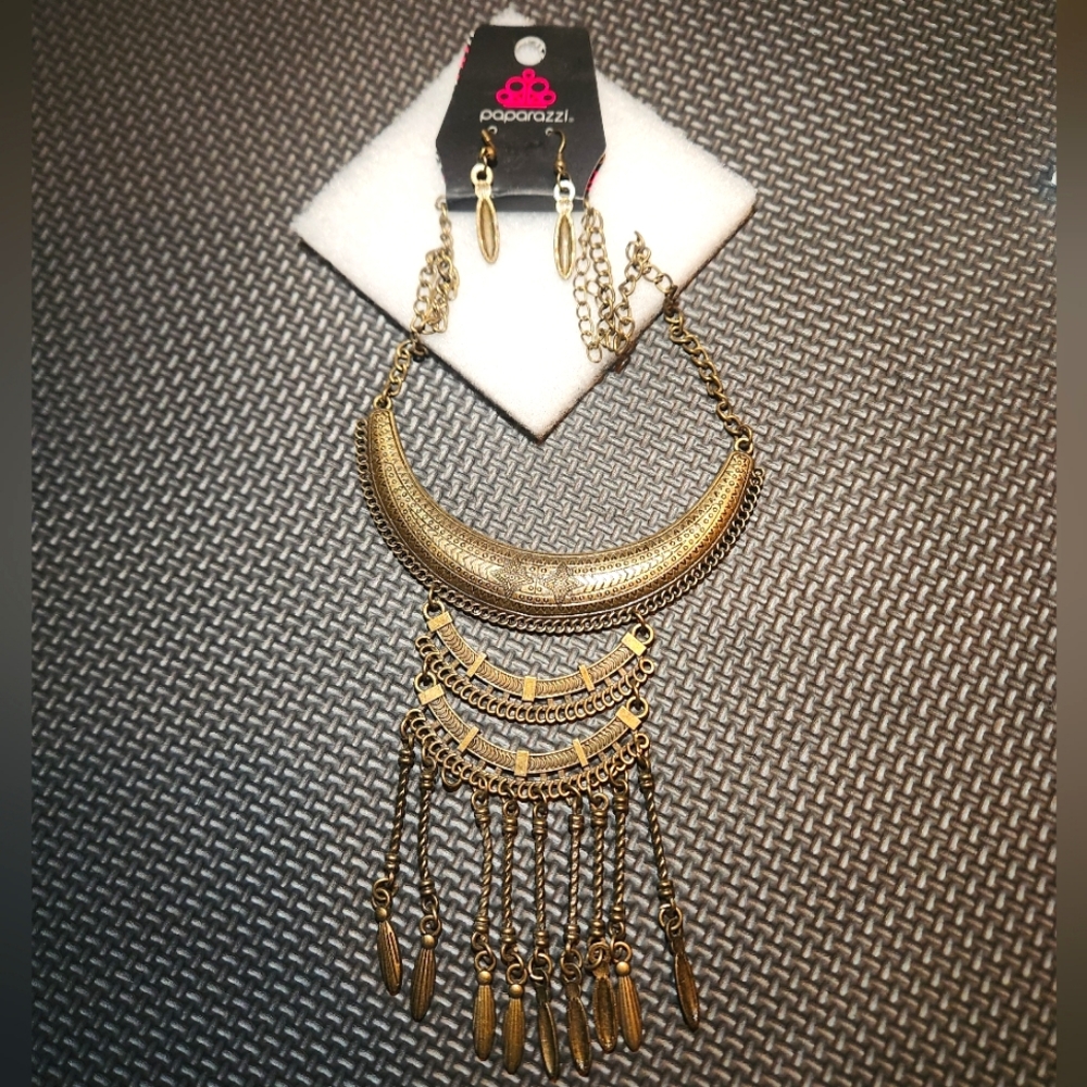 Paparazzi Tribal Necklace and Earrings Set